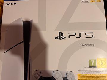 Ps5 2ualsense 1TB  + 2 Giochi