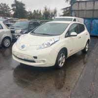 Lunotto vetro nissan leaf