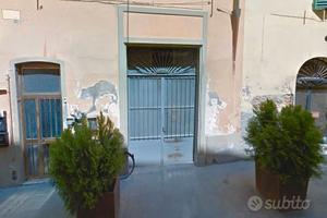 Fondo locale laboratorio garage centro Montevarchi