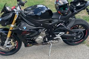 BMW s1000r