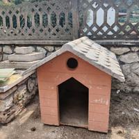 Cuccia per cani in cemento 