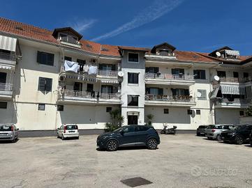 MANSARDA A GIUGLIANO IN CAMPANIA