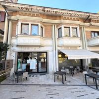 Locale commerciale posizione strategica