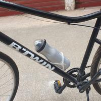 Bici trekking Riverside 100 nera di Decathlon