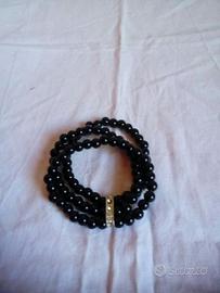 braccialletto con perle nere