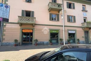 NEGOZIO A TORTONA