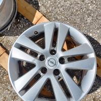 cerchi in lega Opel