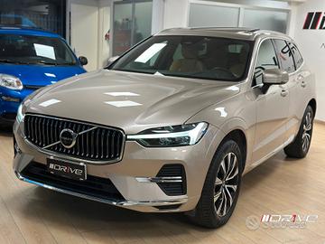 VOLVO XC60 (2017-->) XC60 B5 (d) AWD automatico...