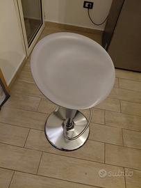 N. 6 Sgabelli  (3) Bombo Magis e (3) non originali