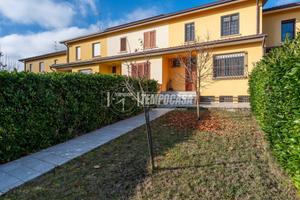 VILLETTA CENTRALE A ROTEGLIA