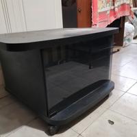 mobiletto  TV basso con rotelle