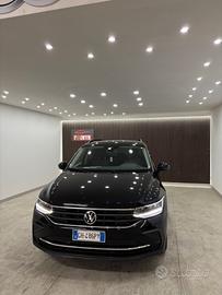 Volkswagen Tiguan 2.0 TDI 150 CV SCR DSG Life