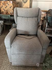 Poltrona reclinabile