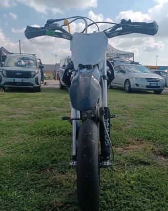 PIT BIKE motard 140