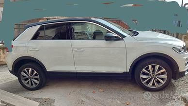 Auto  T_Roc Volkswagen