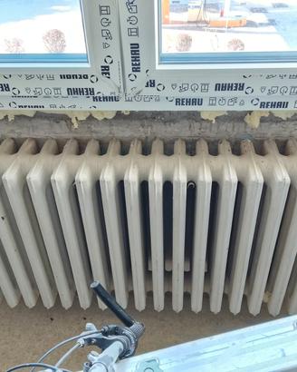 5 termosifoni in ghisa