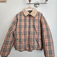 Piumino Supreme x Burberry con collo in shearling