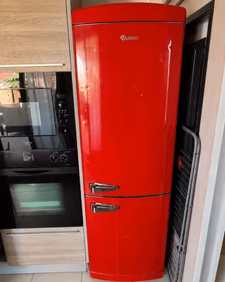 Frigorifero Ardo retrò rosso funzionante – 80 €