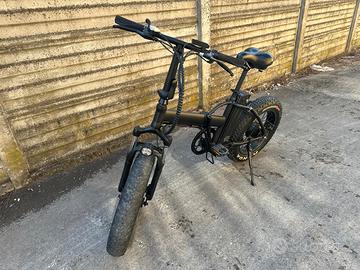 BICICLETTA ELETTRICA FAT-BIKE 20"250W ICON.E N