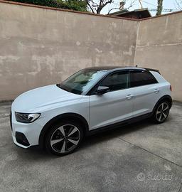 Audi A1 Allstreet 30 tfsi Identity contrast s tron