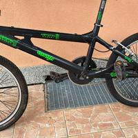 bici acrobatica in alluminio, come nuova!