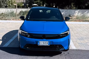 Opel Corsa 75 CV allestimento GS