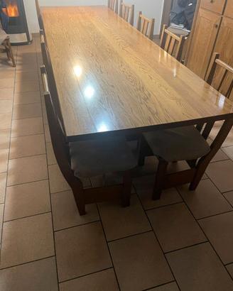 arredamento interno da taverna completo