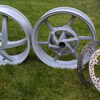 SPECIALE!!! cerchi ducati multistra + dischi freno