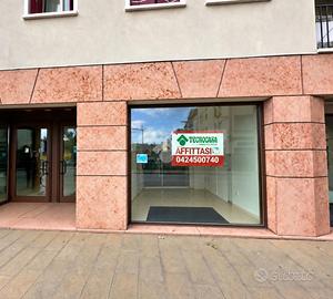 NEGOZIO A BASSANO DEL GRAPPA