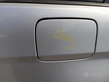 Sportello serbatoio carb BMW 320D 2007 mod SW N47D