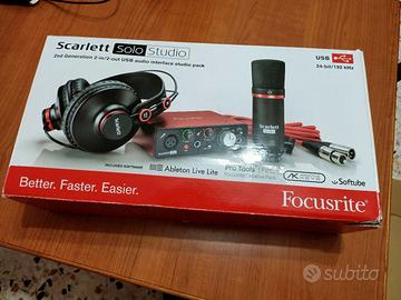 Focusrite Scarlett Solo 2i2 (scheda audio, microf)