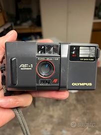 Macchina fotografica OLYMPUS