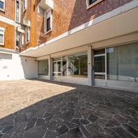 NEGOZIO A SAN GIOVANNI ILARIONE