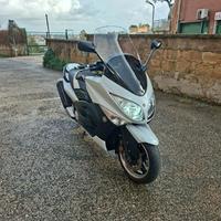 Yamaha T max 500