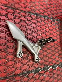 PEDANA ANTERIORE SINISTRO HORNET CB 750 2023-24
