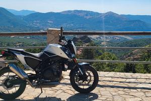 KTM 690 DUKE 2017 WHITE EDITON ABS TRACK PACK