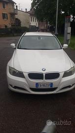 B M W  serie 320d Touring msport anno2012