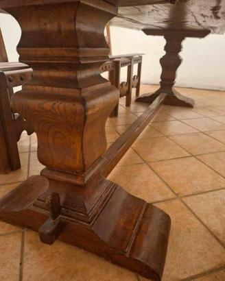 Tavolo in legno massello