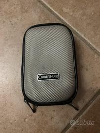 Custodia per fotocamera colore grigio e nero