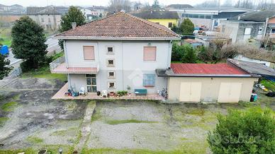 PORZIONE DI BIFAMILIARE A BRESCELLO