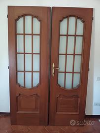 Porta legno e vetro doppia apertura 