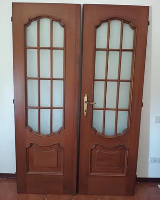 Porta legno e vetro doppia apertura 