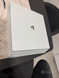 Playstation 4 pro bianca