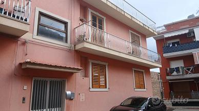 APPARTAMENTO CON GARAGE A POZZALLO