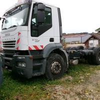 Iveco 310 tre assi