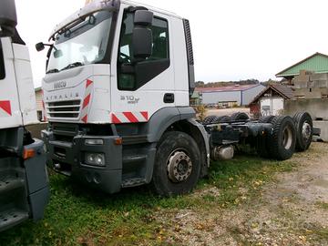 Iveco 310 tre assi