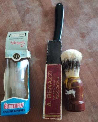 rasoio e pennello vintage per barba