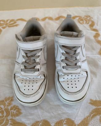 Scarpa Nike all day play nunero 30