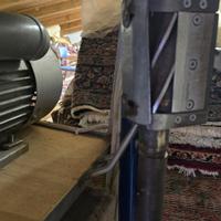 Macchina da rasare tappeti iraniana