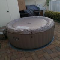 vasca idromassaggio gonfiabile 4 posti